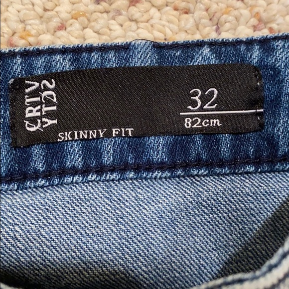 Slim Fit Simons Jeans - Picture 3 of 4